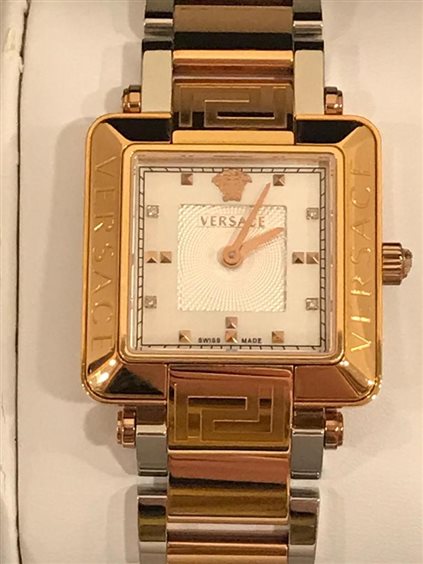 Montre sale versace femme